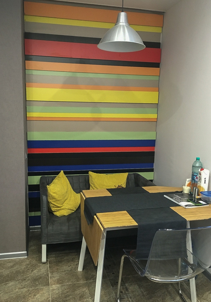 Квартира с двумя комнатами и одним окном