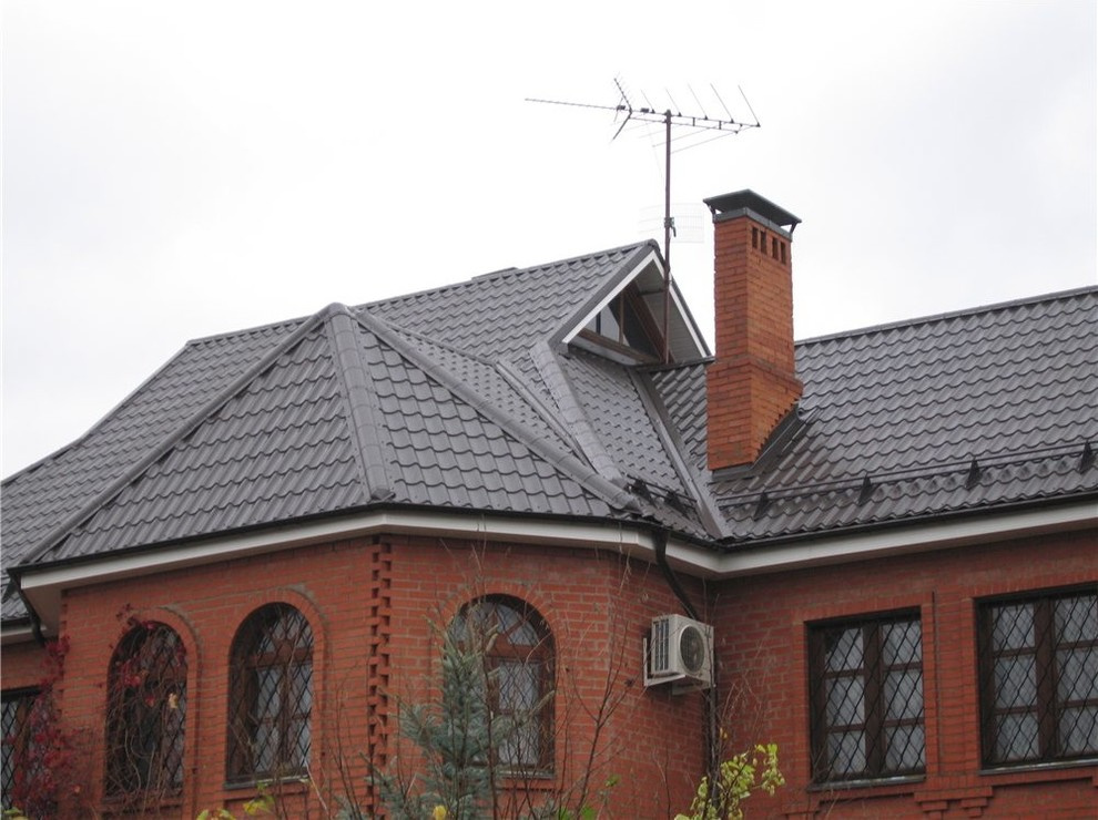 Замена фальцевой кровли на металлочерепицу