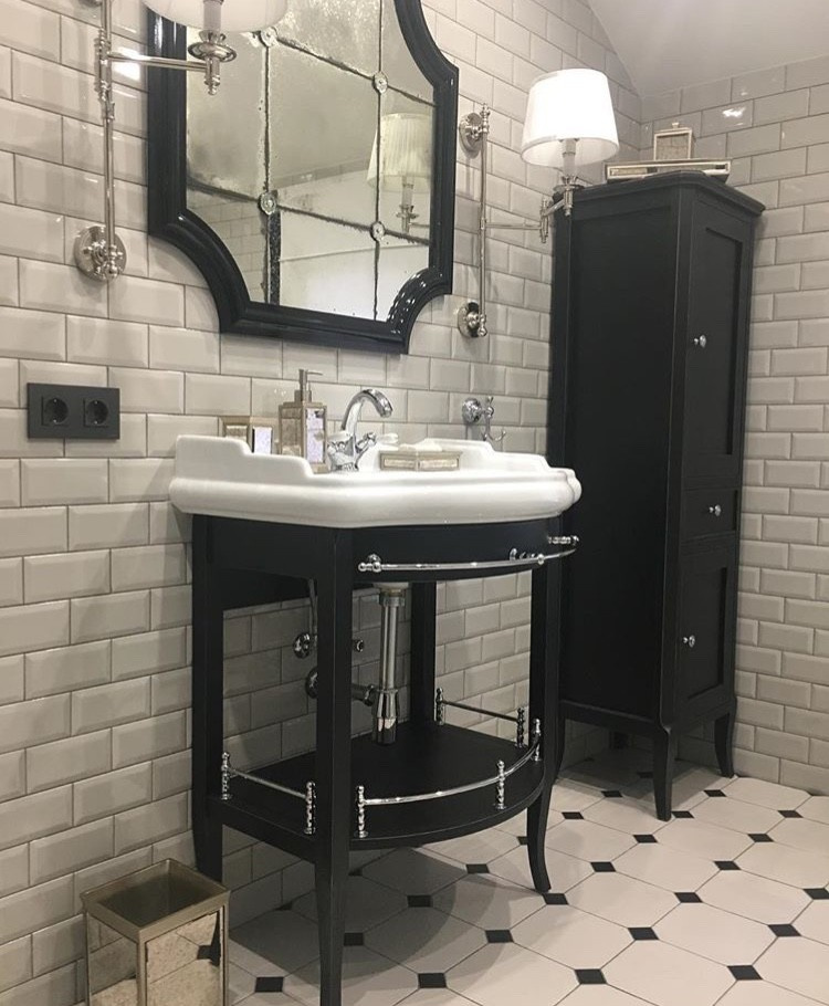 bathroom "black and white"