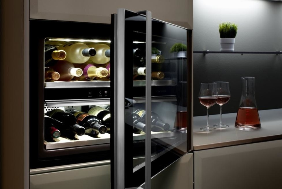 Винные шкафы в интерьере