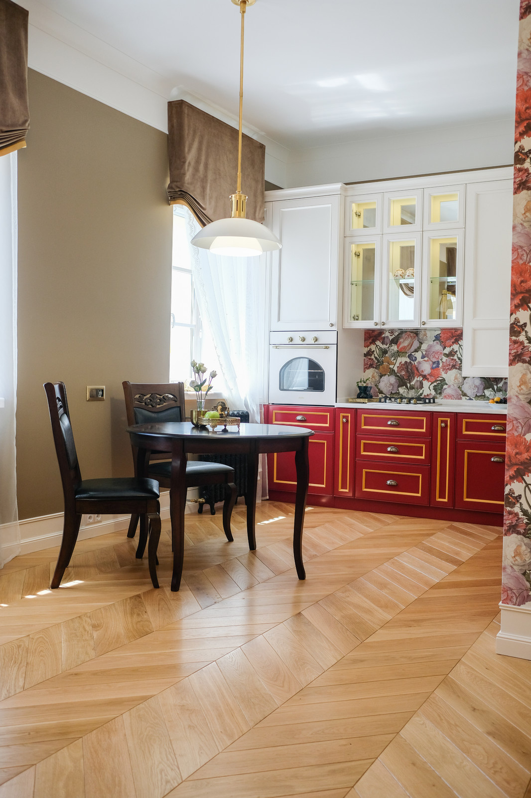 Воскрешение феникса. Кухня установлена в Казани.