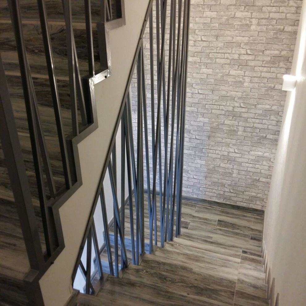 Геометрическое ограждение для лестницы