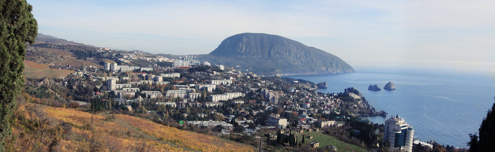 Многоэтажный дом в Крыму