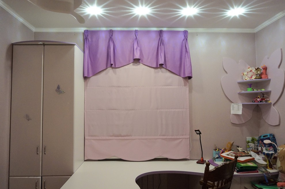 "Римская" подъёмная штора и ламбрекен.