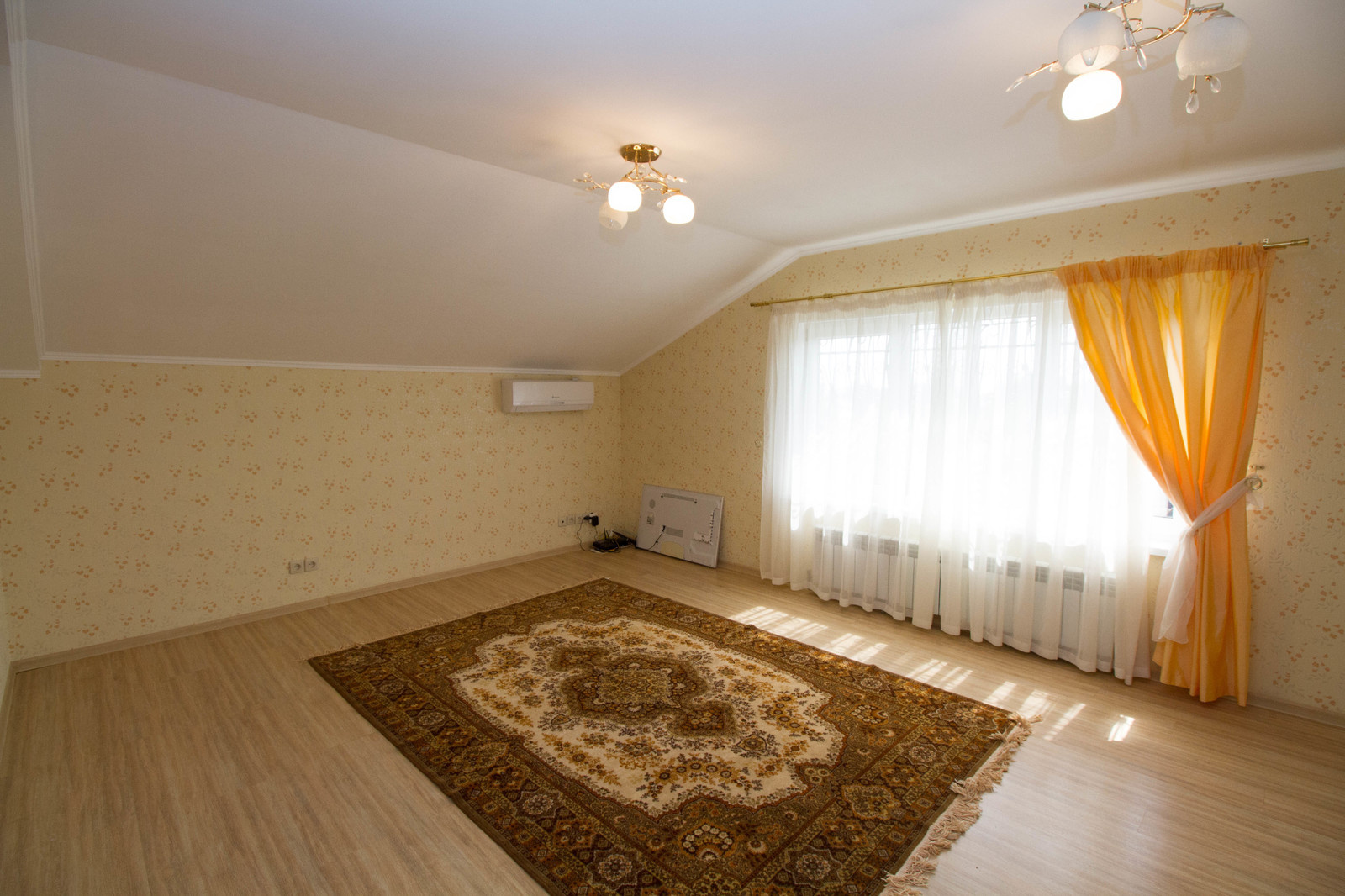 Интерьерная фотосъемка коттеджа 200 кв.м