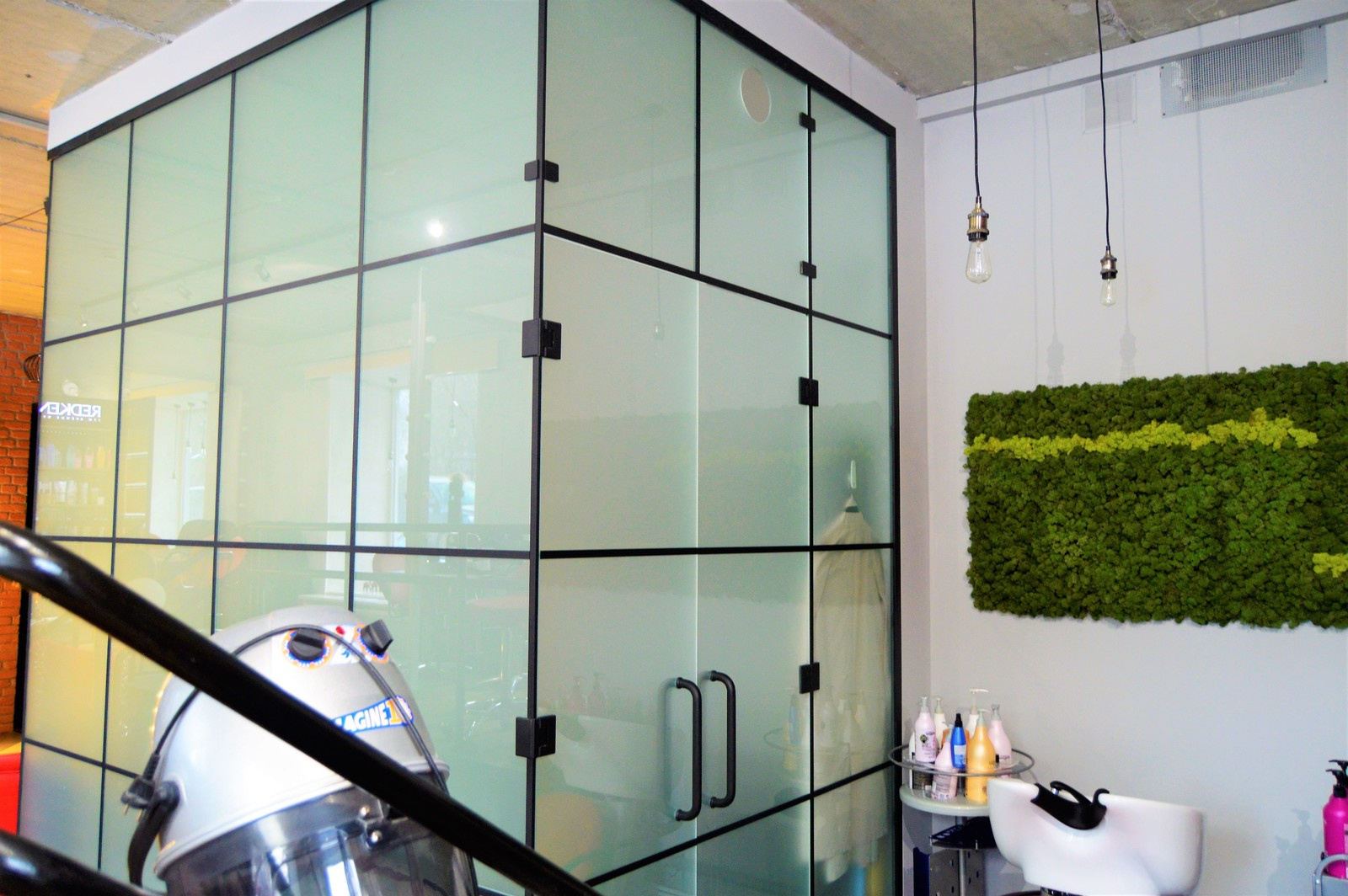 Салон красоты "Африка" - Краснова 30