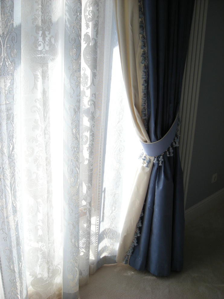 шёлковая портьера и шотландский мадрас