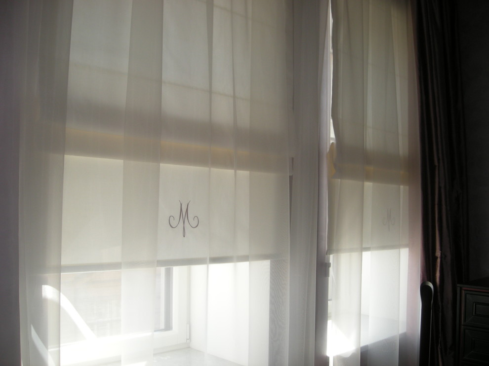 Вышивка на римской штор