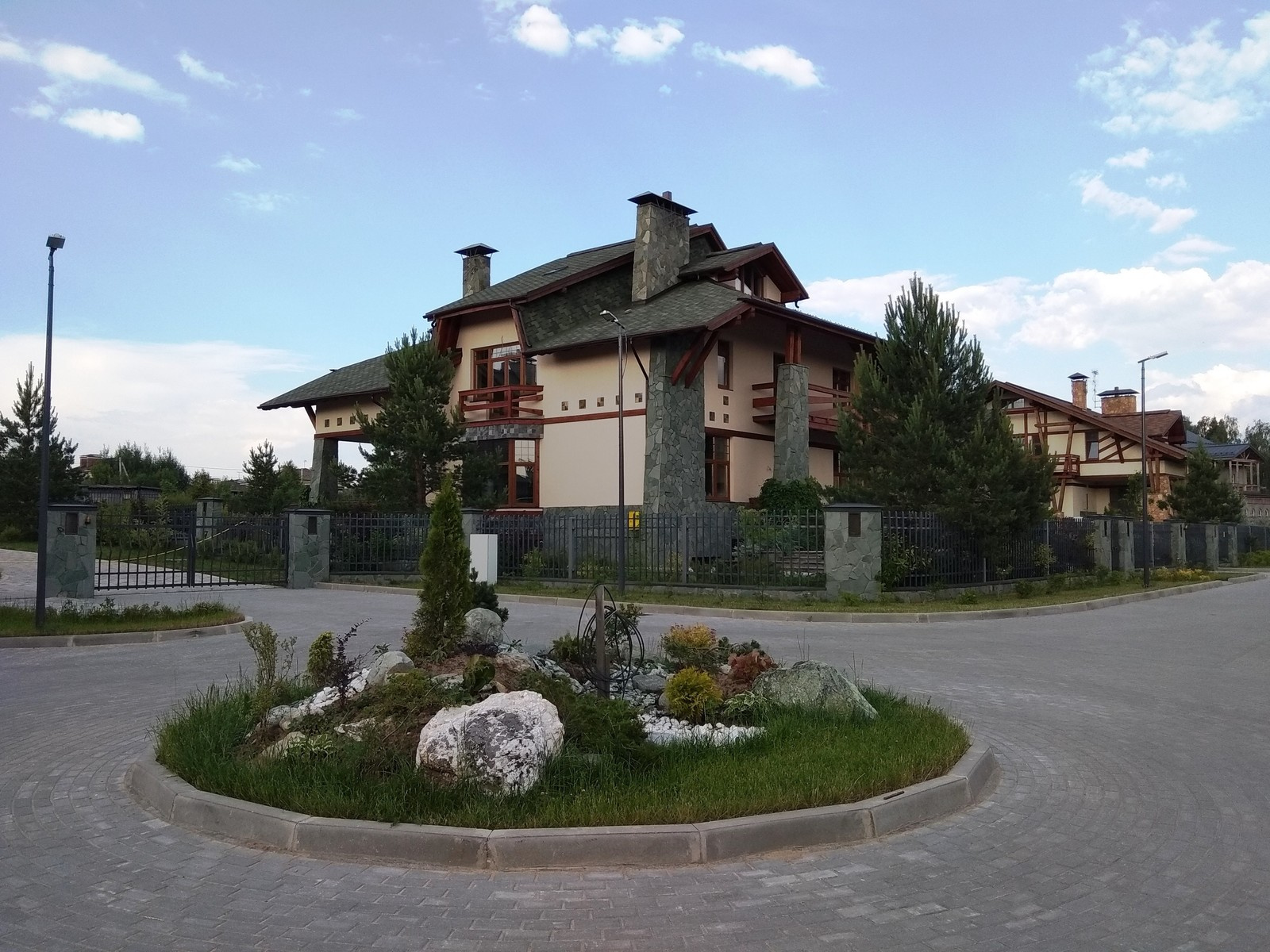 House # 3    Дом # 3
