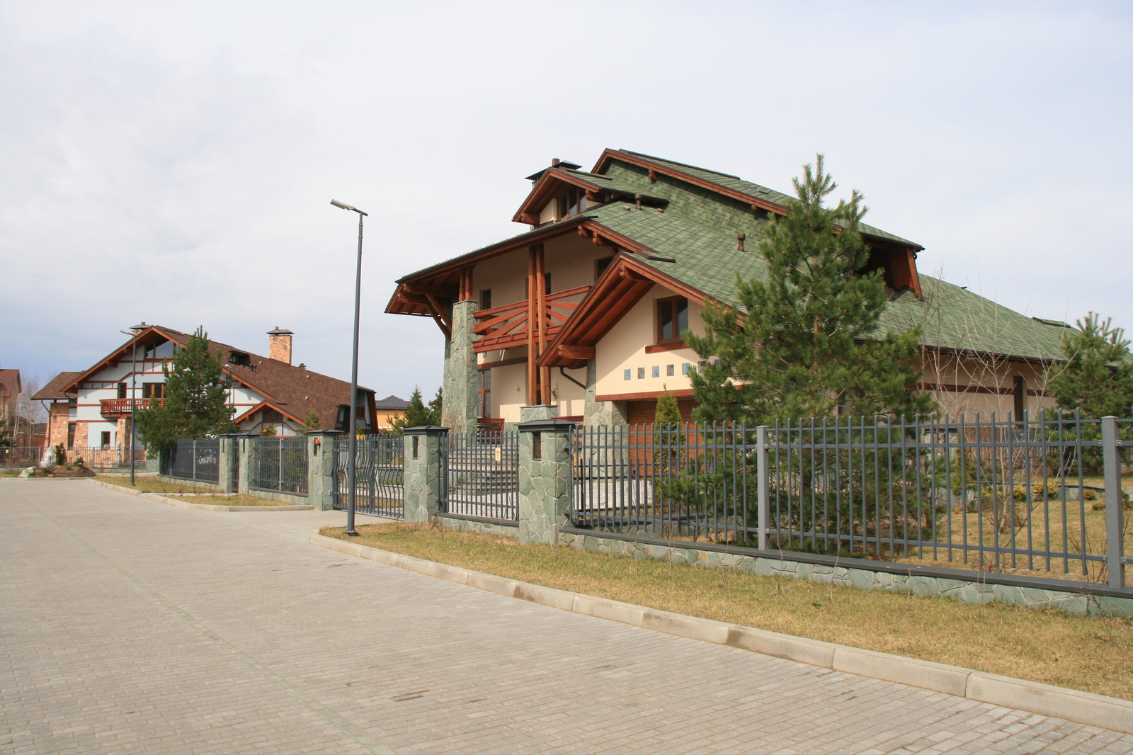 House # 3    Дом # 3