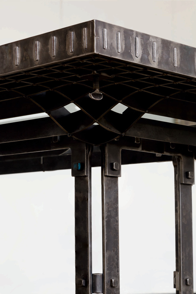 Кабинетный стол