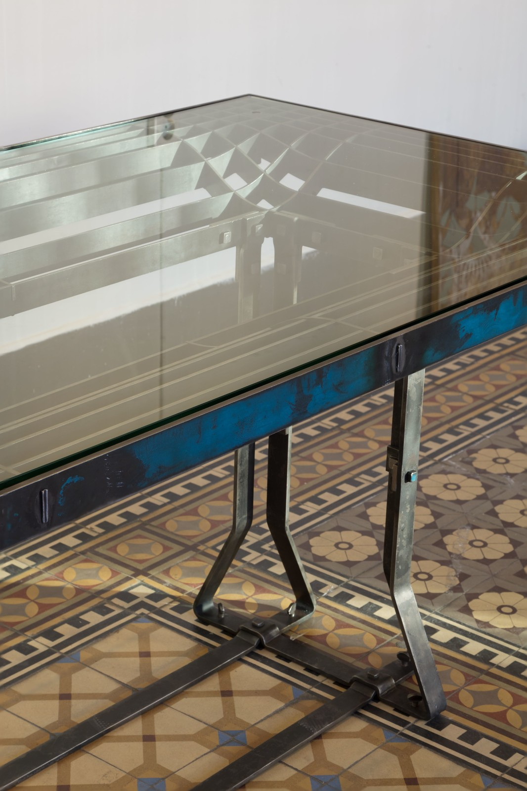 Кабинетный стол