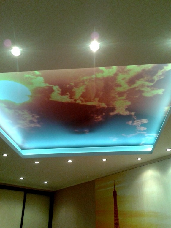 Арт печать на натяжных потолках.