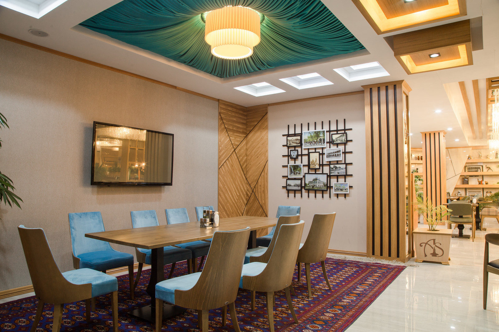 Restaurant - Retail Design