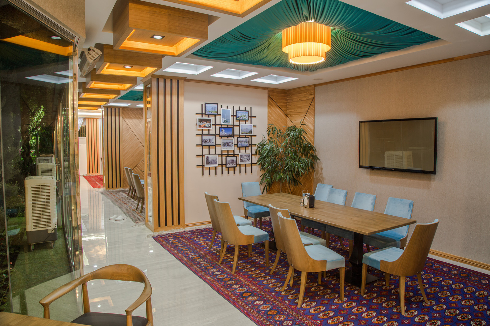 Restaurant - Retail Design