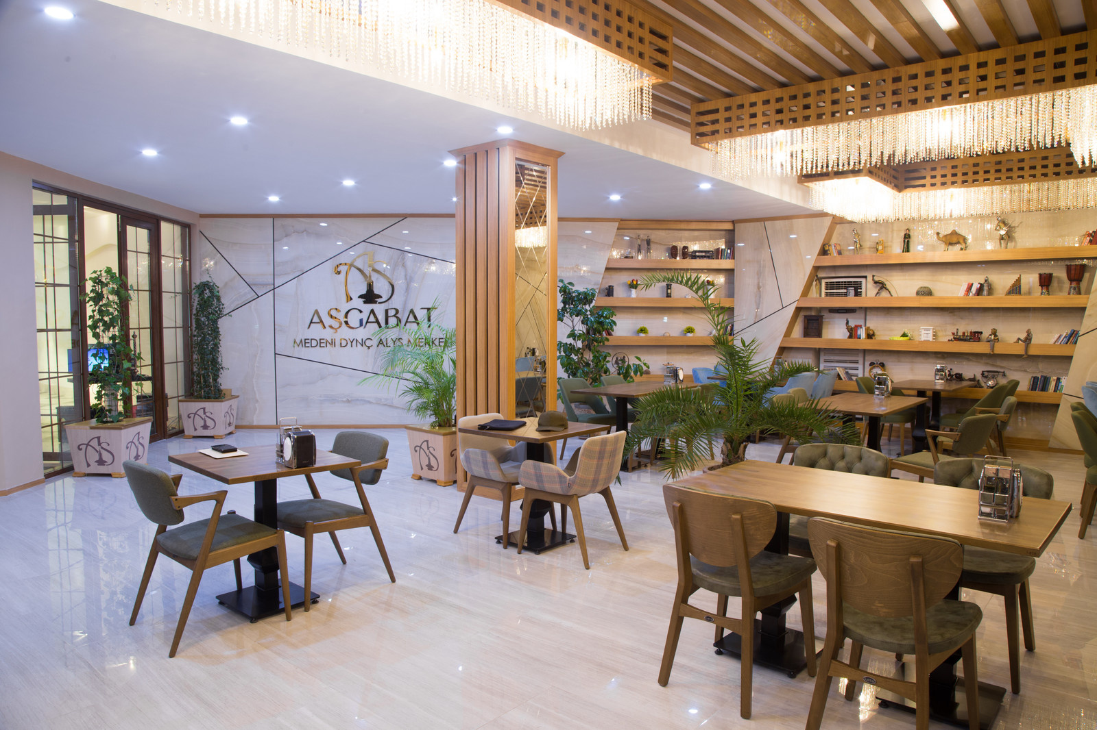 Restaurant - Retail Design