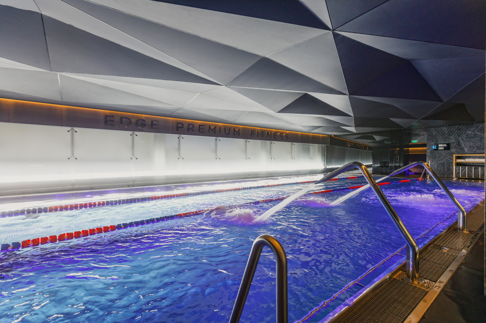 фитнес клуб "EDGE PREMIUM FITNESS"