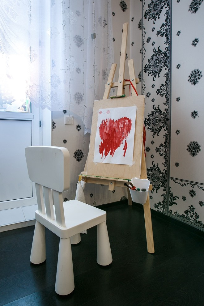 УГОЛОК ДЛЯ ТВОРЧЕСТВА