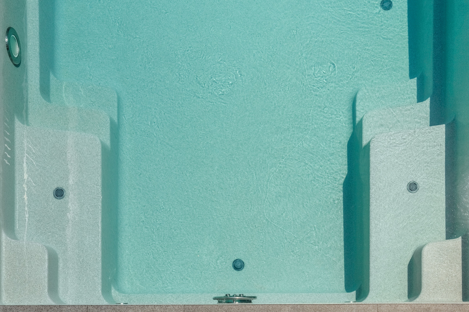 Бассейн в процессе реализации.