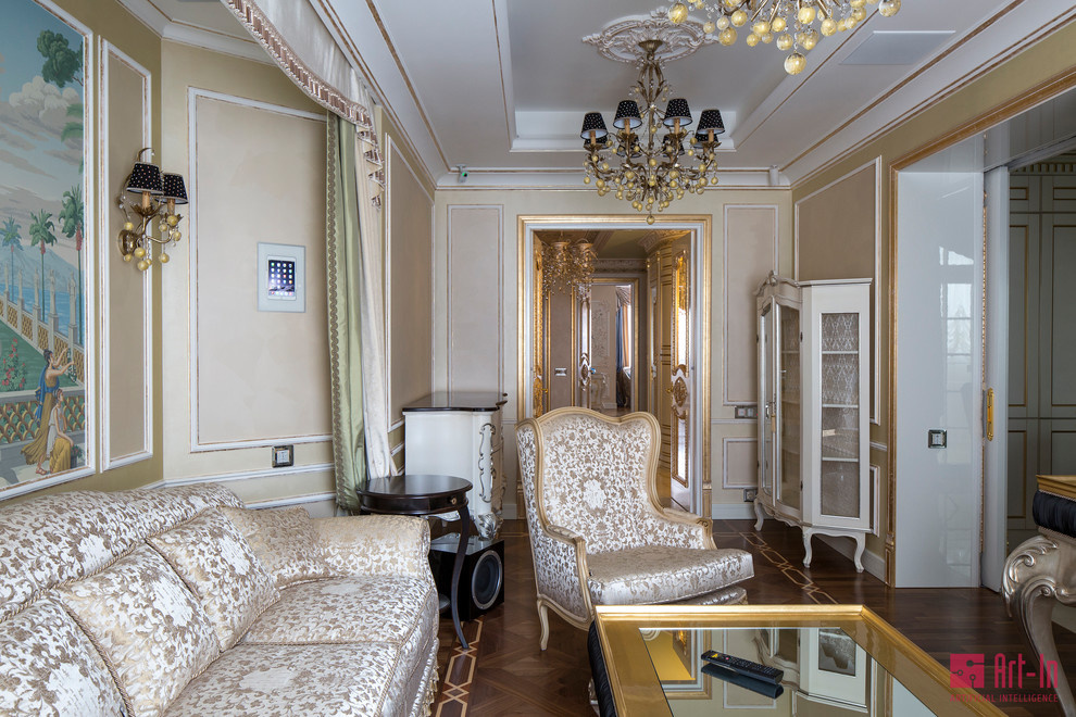 Умный дом в интерьере Рококо