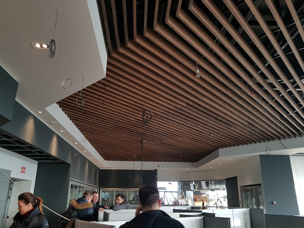 Дизайн интерьера автозаправочного комплекса с минимаркетом и кафе