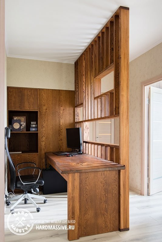 Рабочий стол c перегородкой Sense