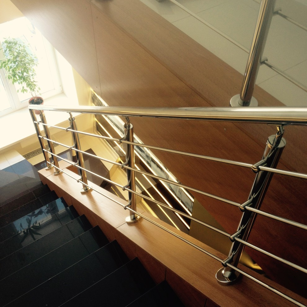 Ограждение в офисе строительной компании.