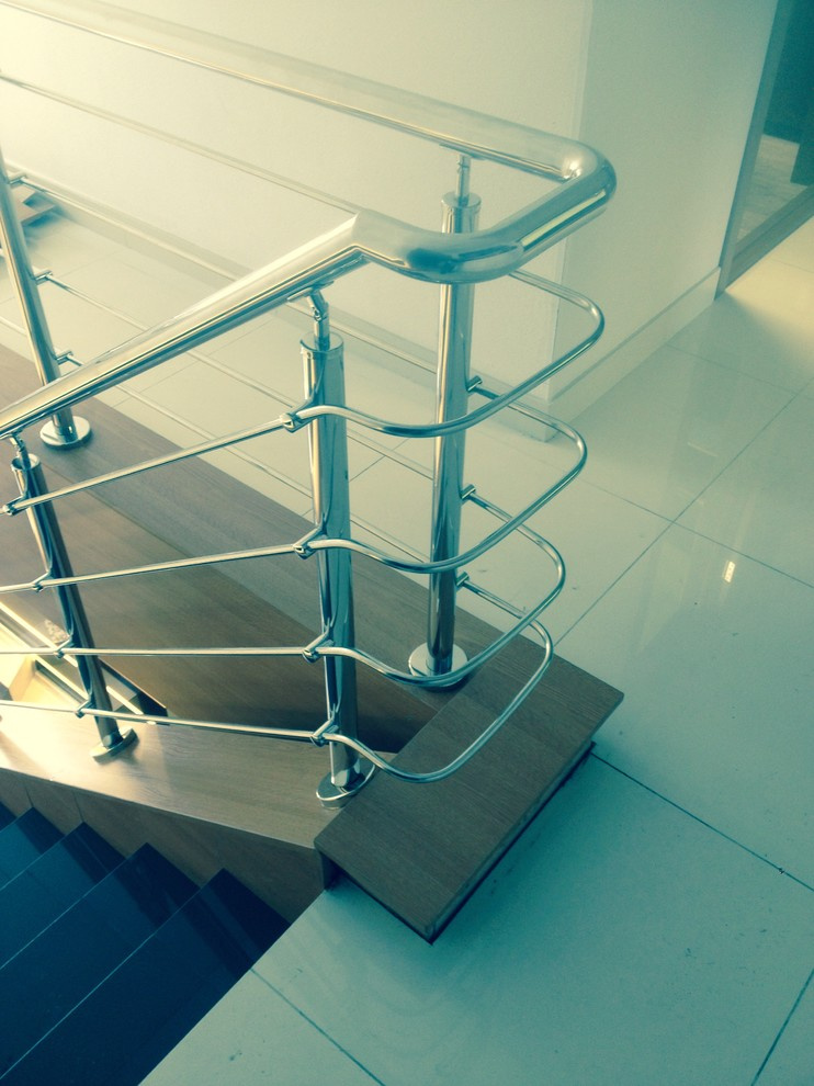 Ограждение в офисе строительной компании.