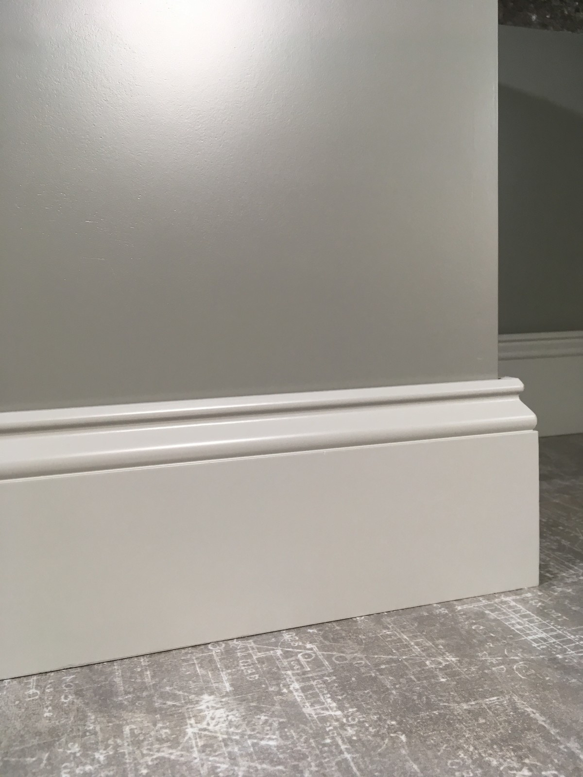 Высокий плинтус