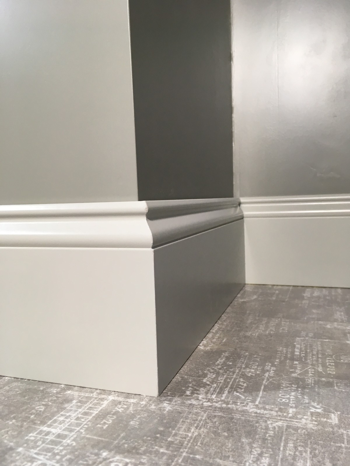 Высокий плинтус