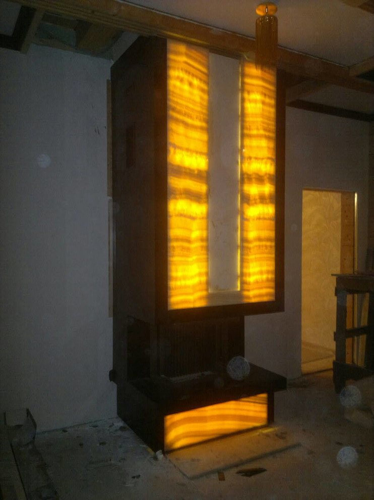 Обложка проекта: Камин из оникса