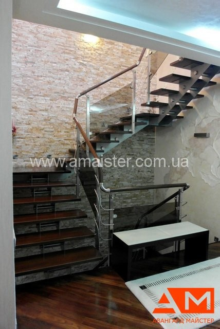 Лестница на косоурах