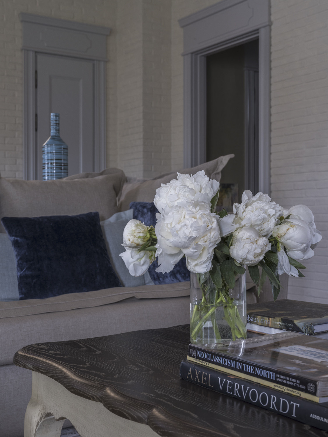 Светлый загородный дом. Дизайнер: Елена Румянцева