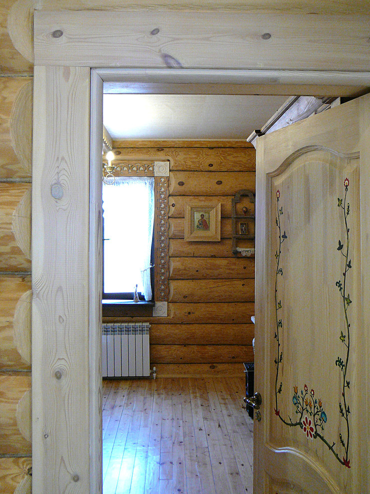 Рубленный дом. Спальня.