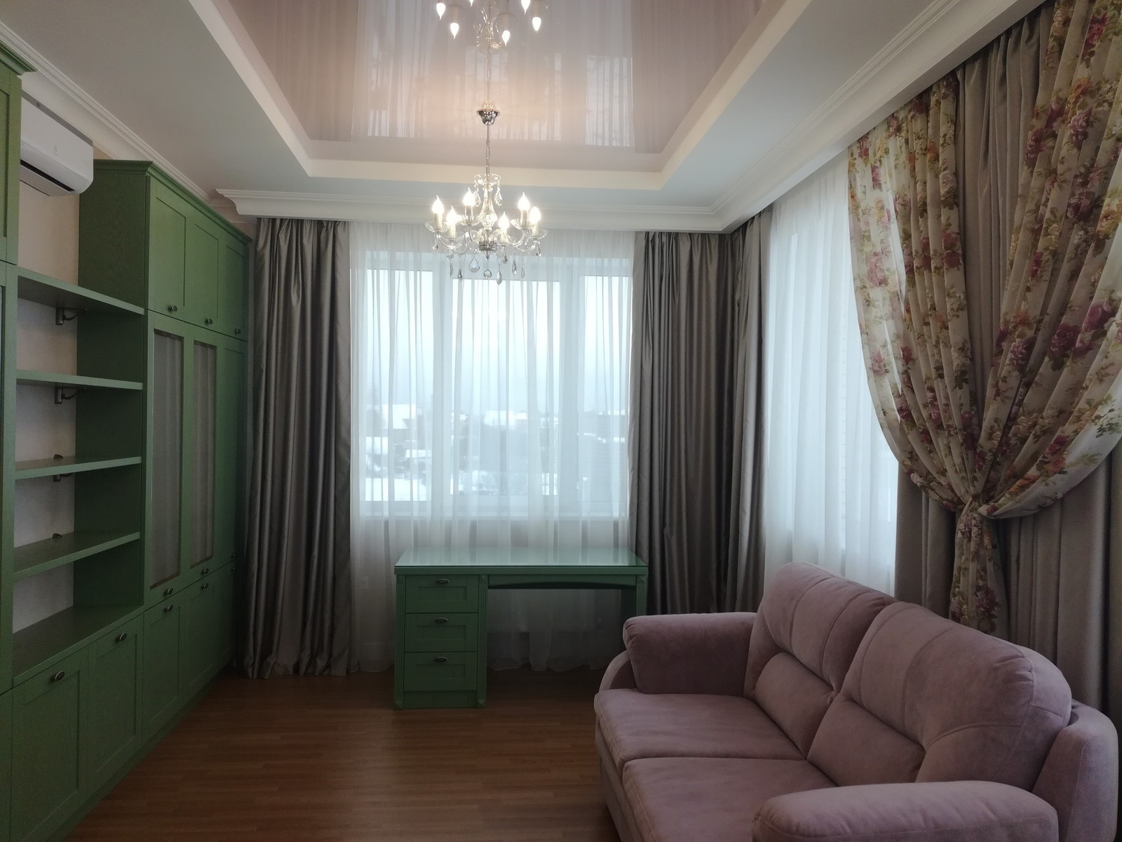 Детская комната с гардеробом 64 м2