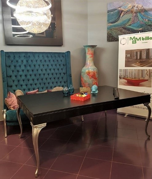 Столы в наличии