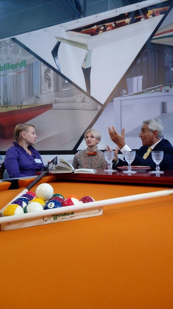 Столы в наличии