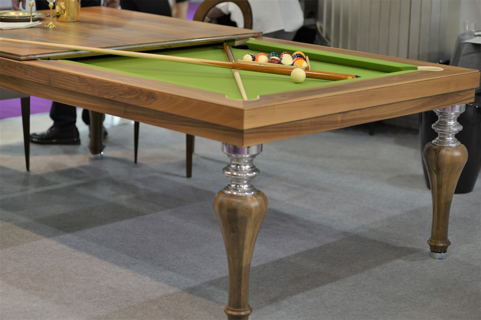 Столы в наличии