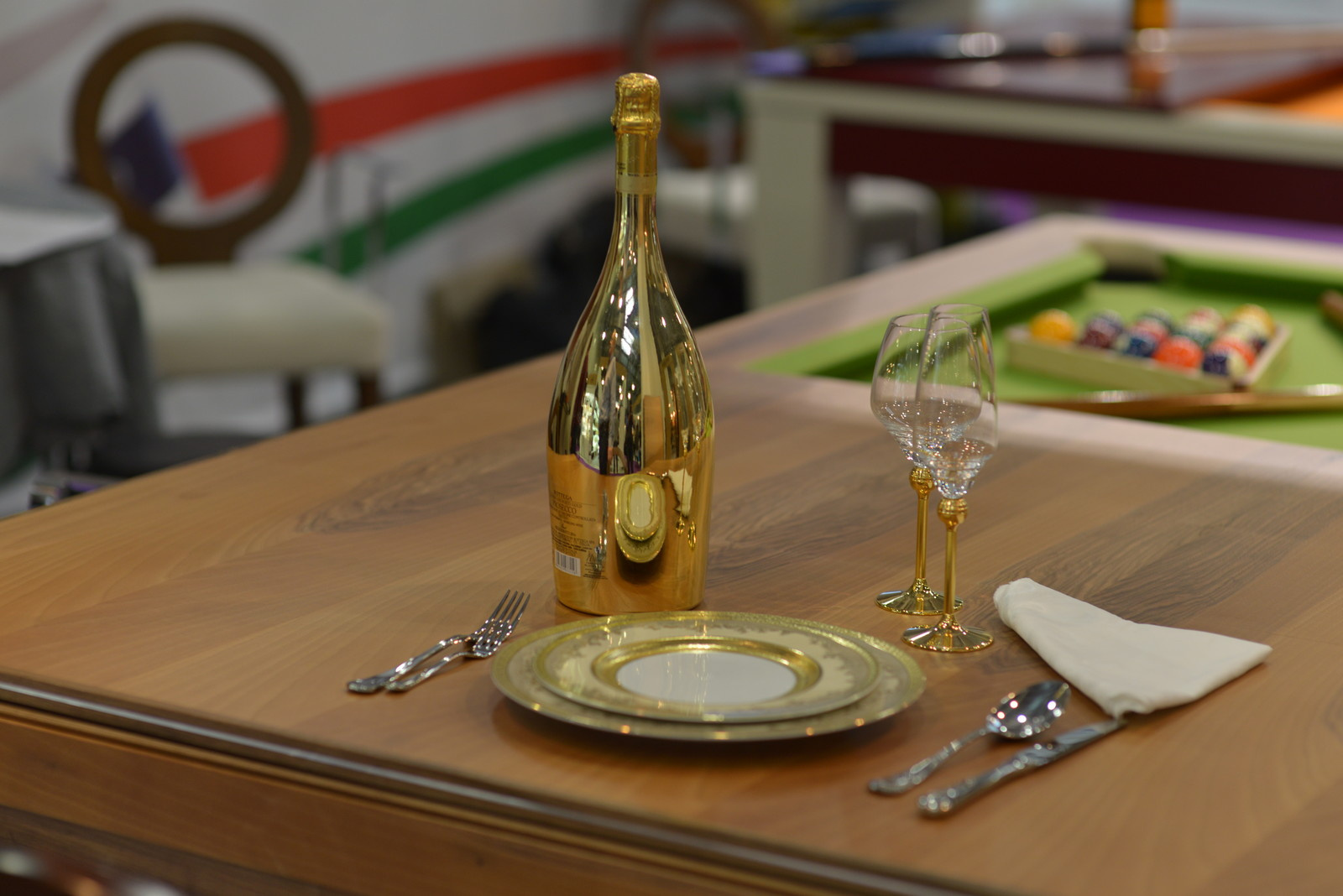 Столы в наличии