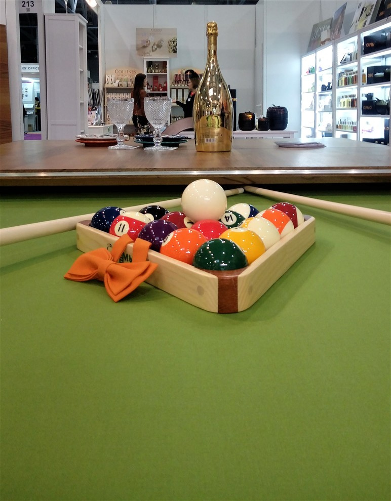 Столы в наличии