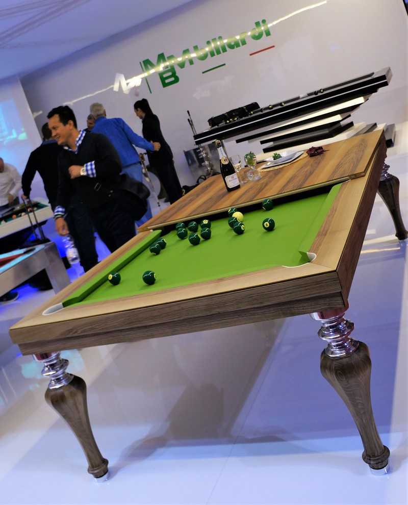 Столы в наличии