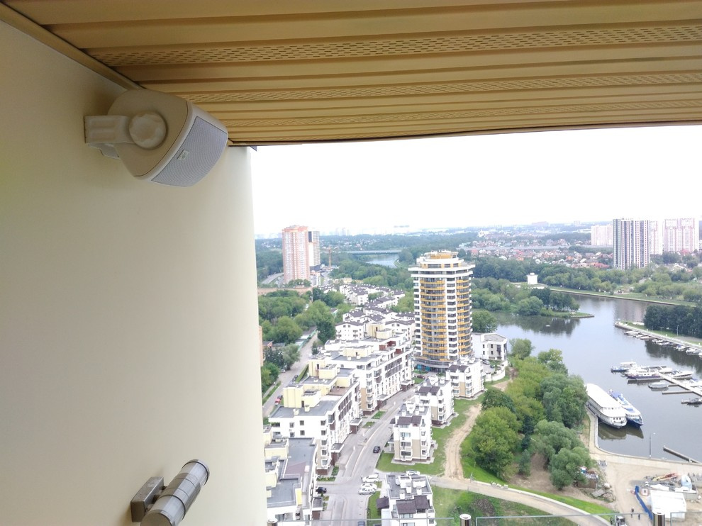 Обложка проекта: Музыка на веранде, балконе, улице