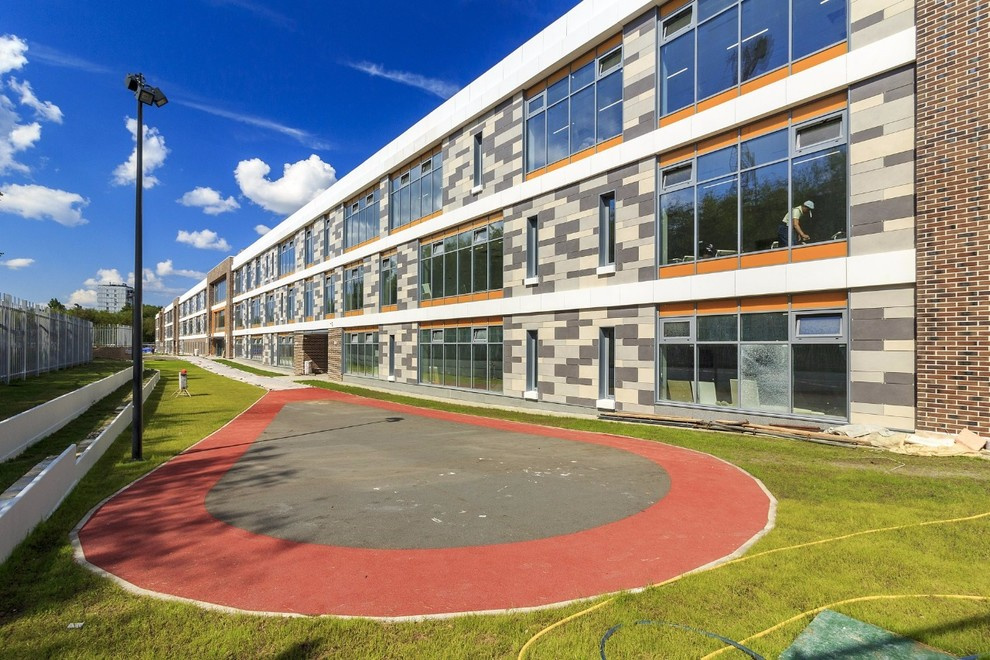 школа в  москве