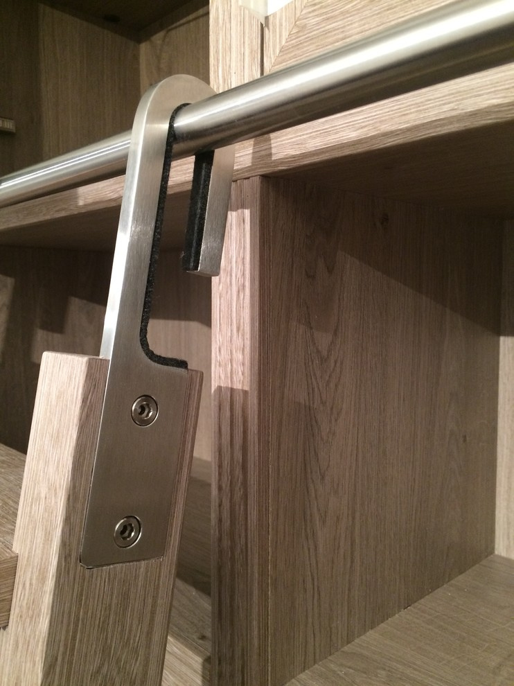 2018 - ©ARREDO WOOD - лестница деревянная с крючками hoko