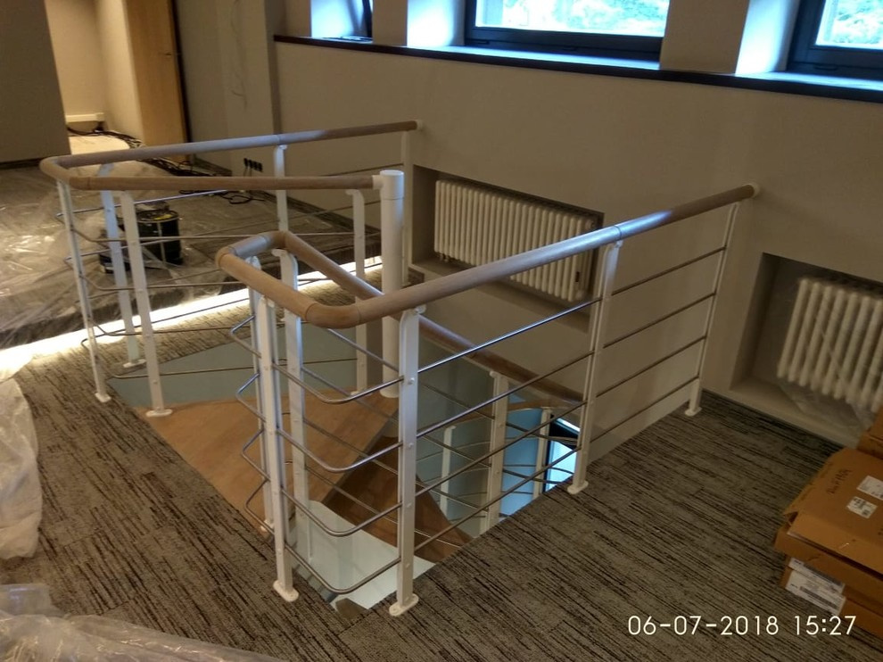 Винтовая лестница на второй этаж