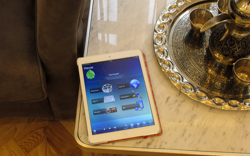 Домашний кинотеатр с потолочными акустическими системами