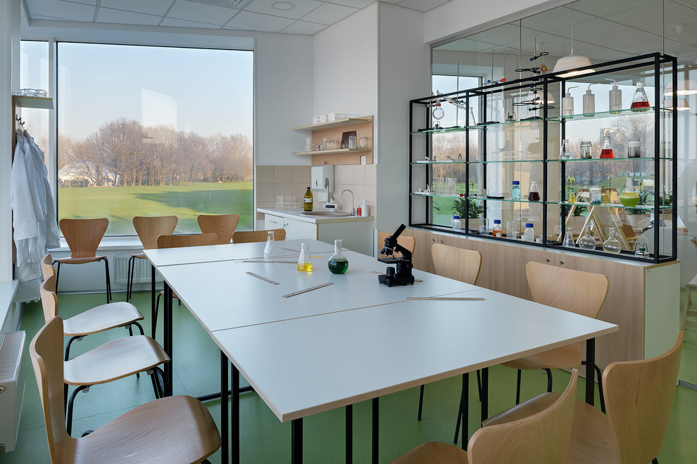 EDUCATION CENTER DEC LAB