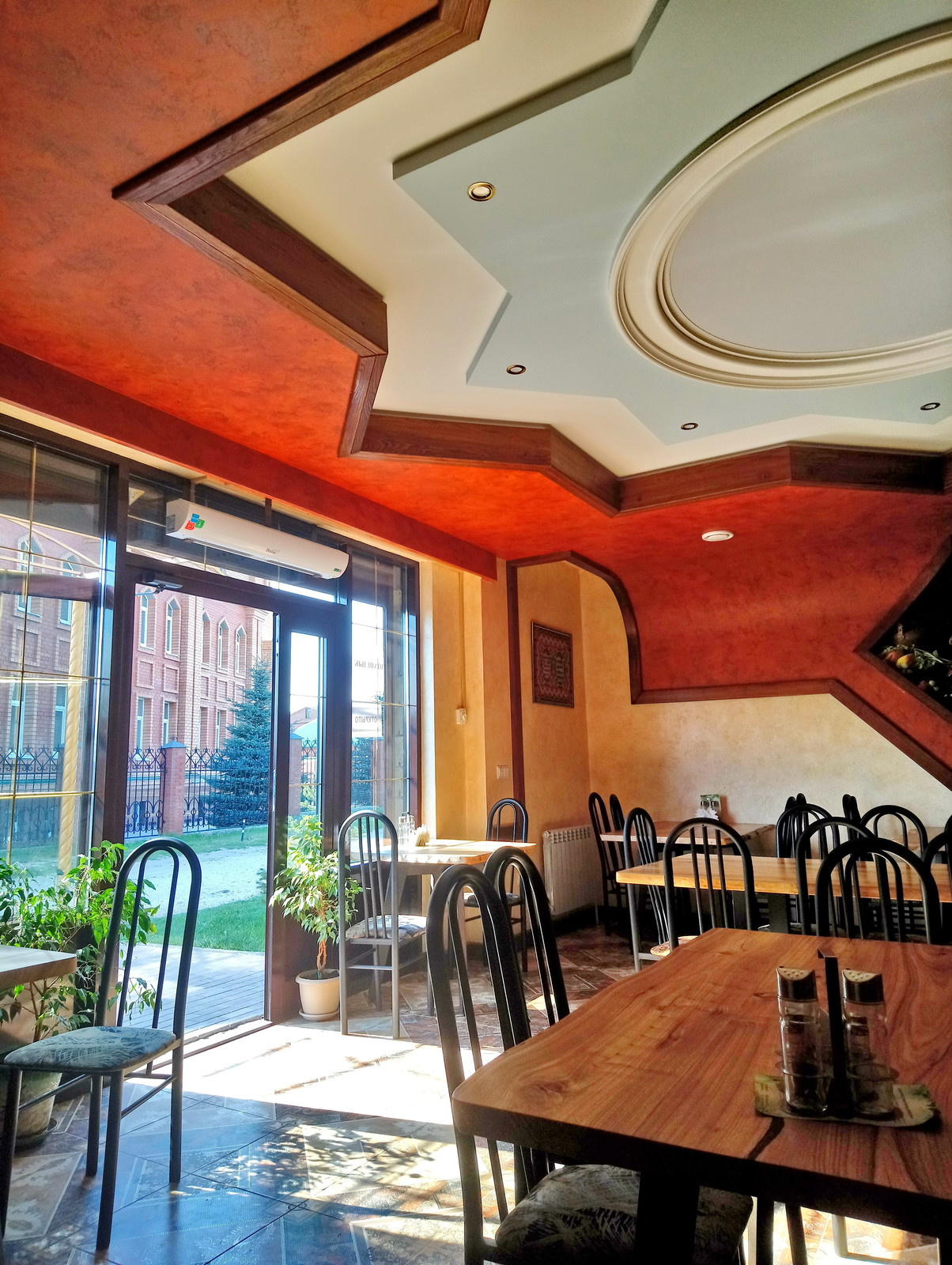 Обложка проекта: Кафе в восточном стиле