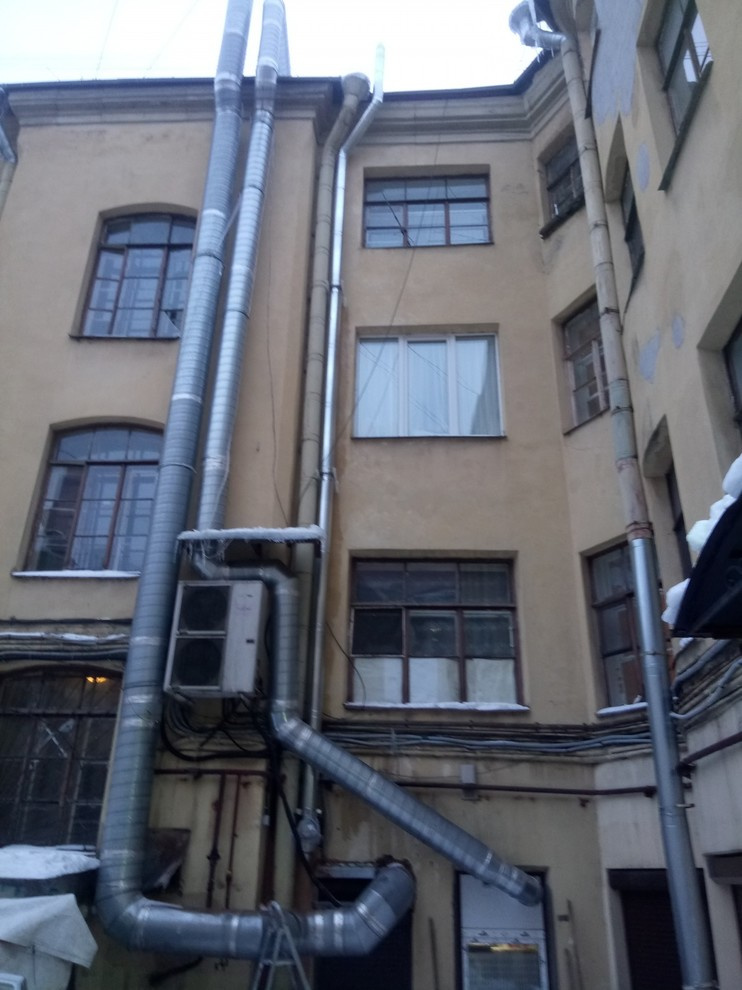 Монтаж дымохода от газового котла. Алмазное бурение.