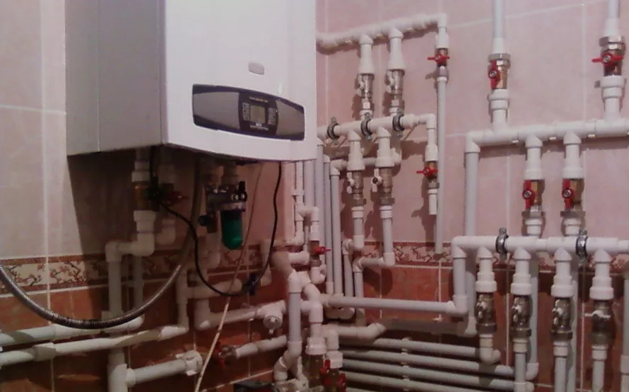 Водоснабжение в частном доме. Ремонт ванной комнаты